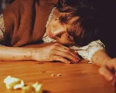 免费在线观看《坐白车的女人》